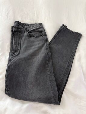 American Eagle Outfitters Black High-Rise Stretch Jeans